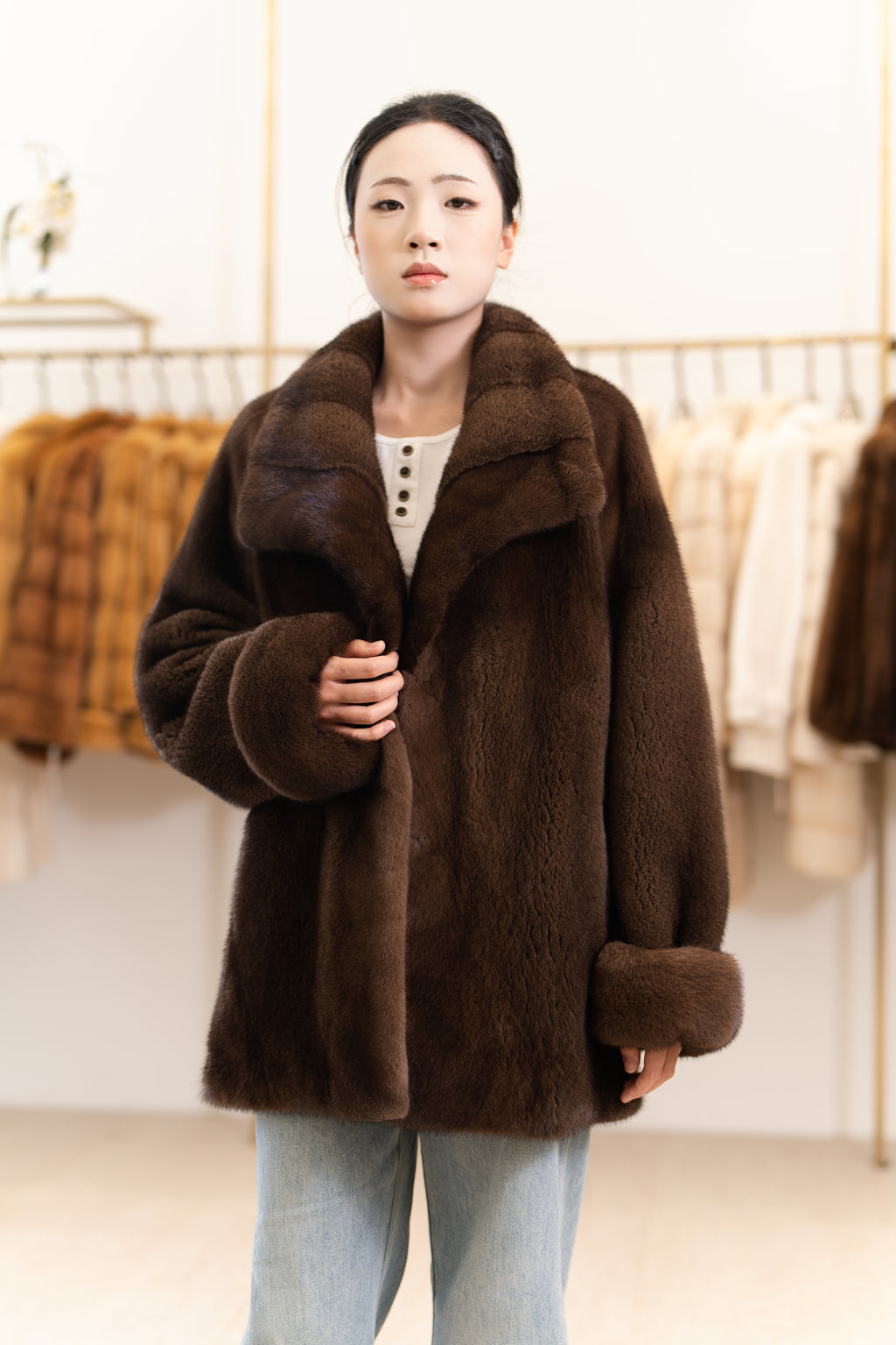 The Wide Folded Collar Mid-Length Mink Coat