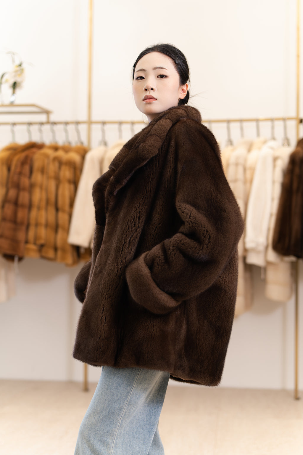 The Wide Folded Collar Mid-Length Mink Coat