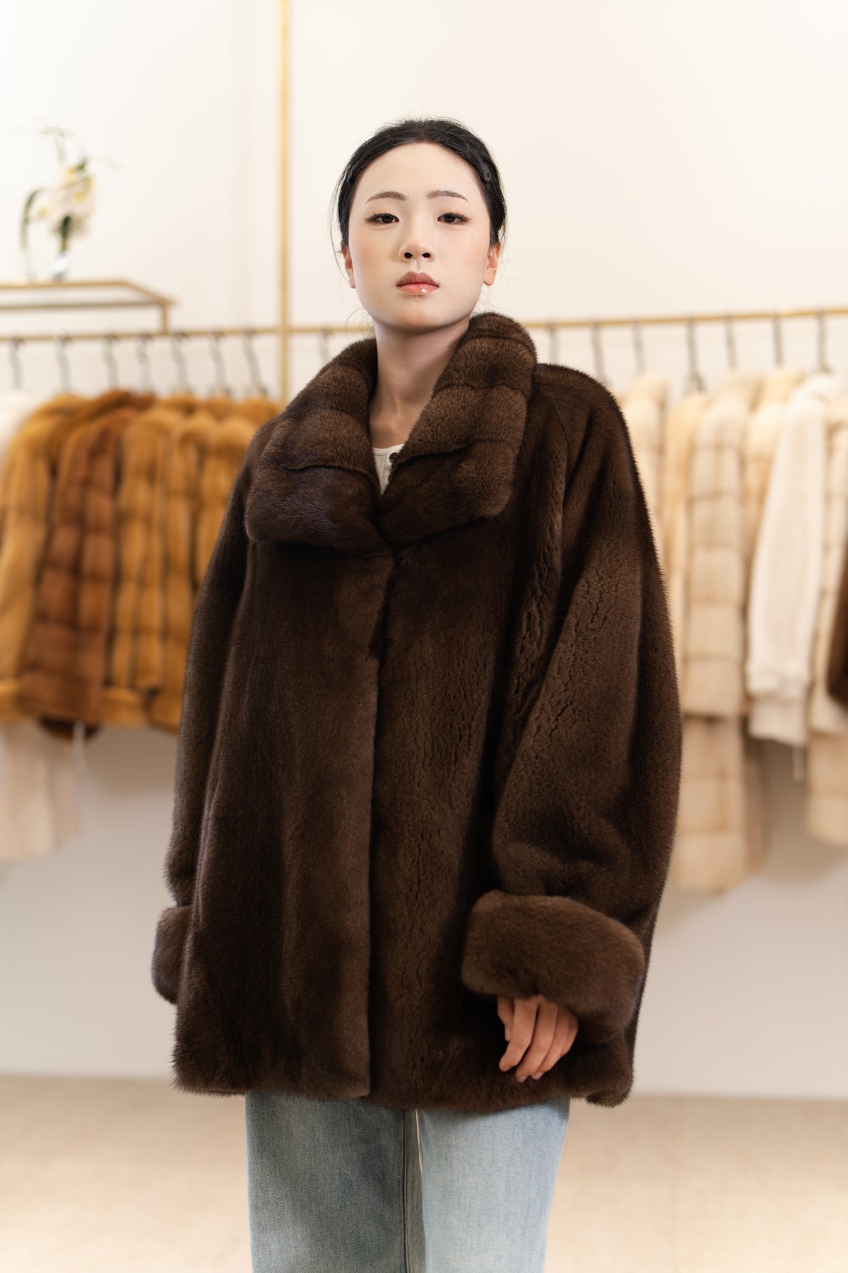 The Wide Folded Collar Mid-Length Mink Coat