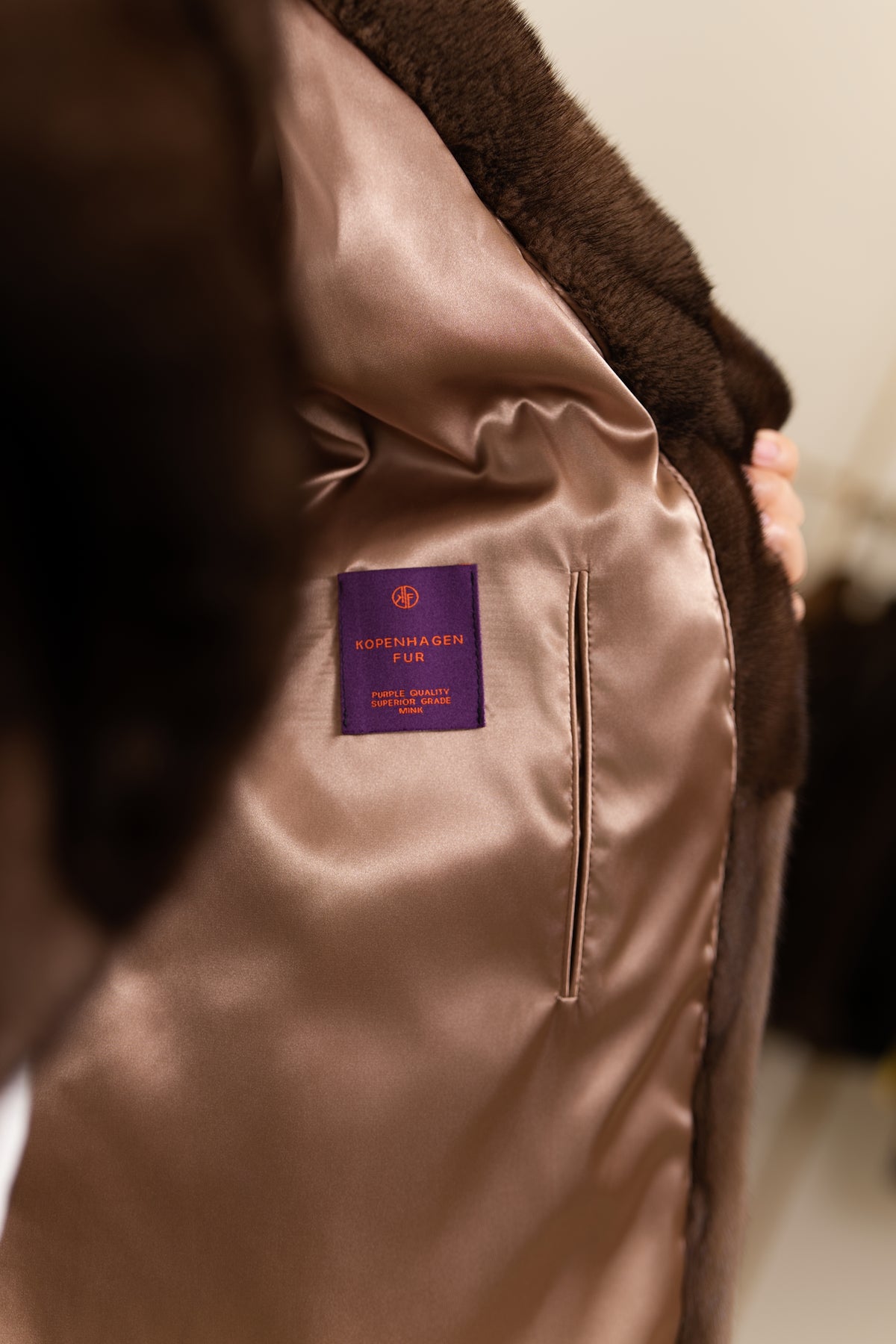 The Wide Folded Collar Mid-Length Mink Coat