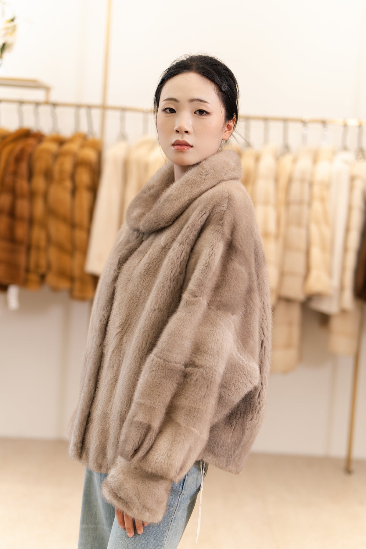The Short Wide Collar Mink Coat